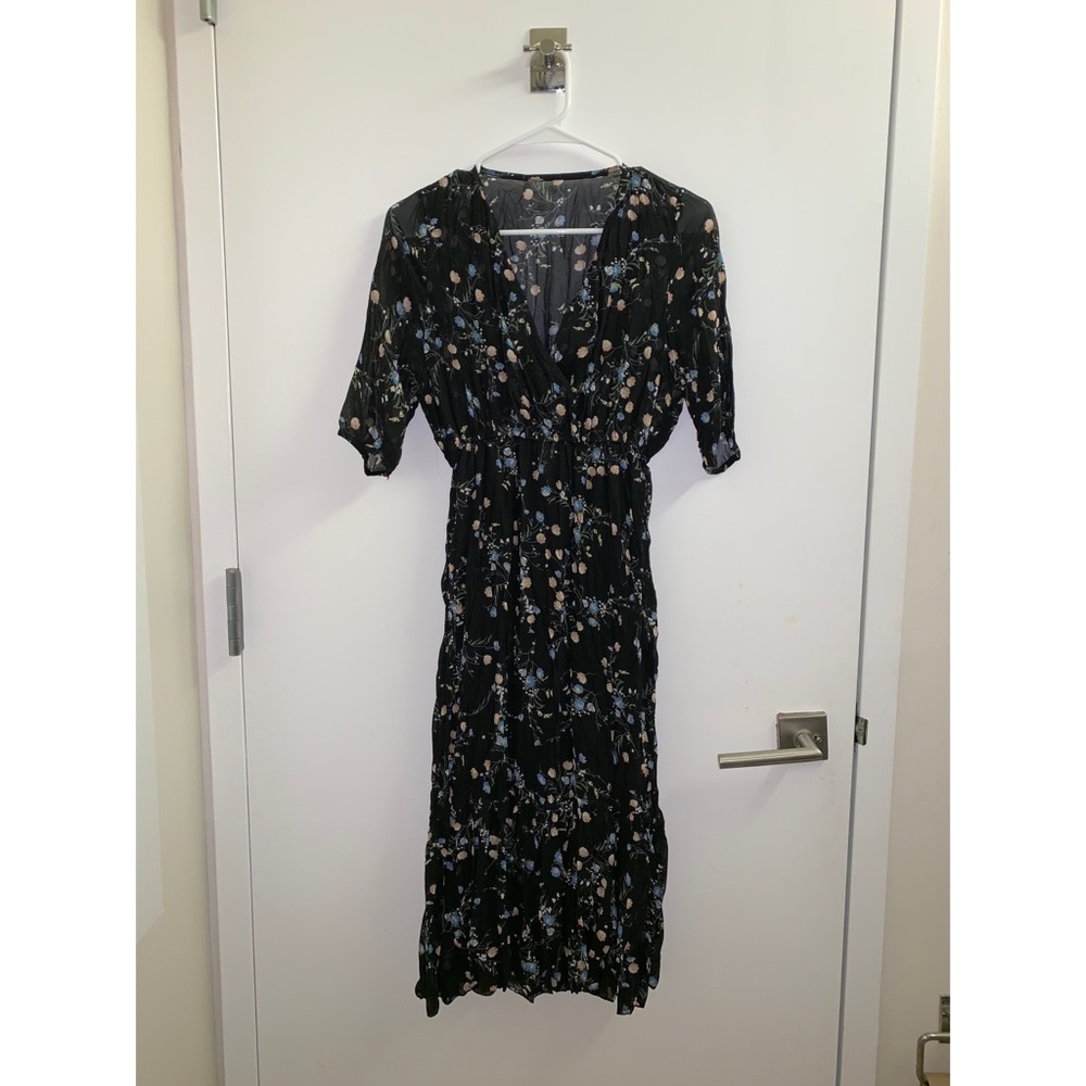 Floral print v neck maxi dress